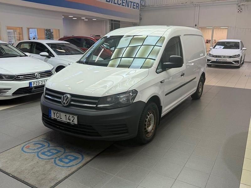 Vit Begagnad 2016 VW Caddy Maxi Minibuss | 114 900 kr (Marknadspris) - Bild 1/4