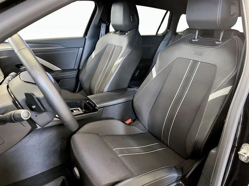 Begagnad Opel Astra 131 HK (96 kW) 2024 Svart Kombi