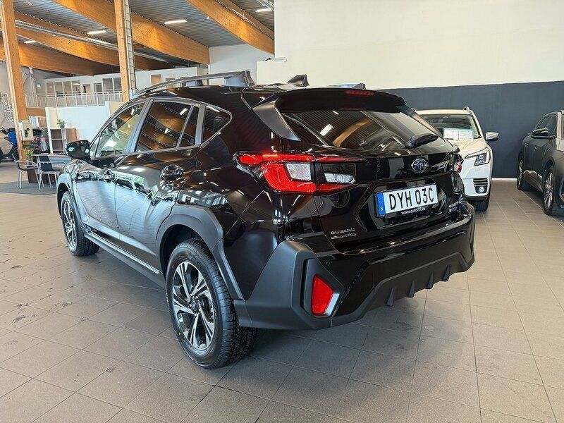 Begagnad Subaru Crosstrek 150 HK (110 kW) 2024 Svart SUV