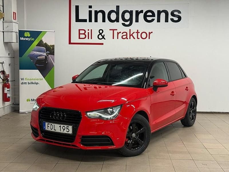 Röd Begagnad 2012 Audi A1 Sportback Halvkombi | 89 900 kr (Marknadspris) - Bild 1/4