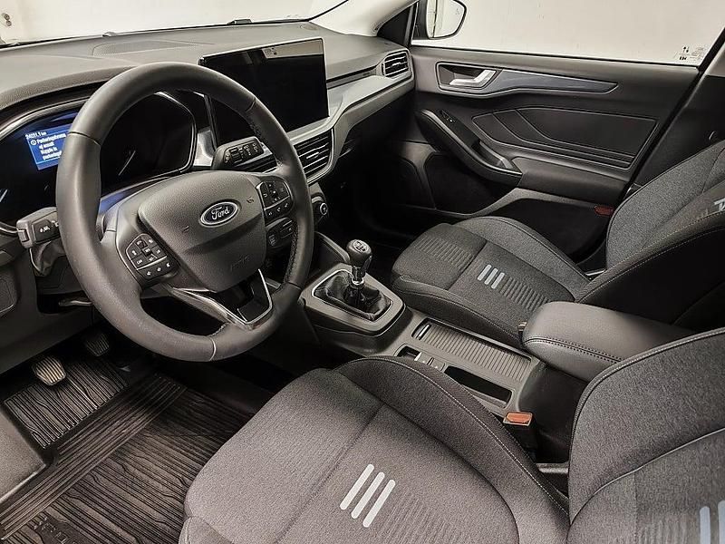 Begagnad Ford Focus Active 2022 Grå