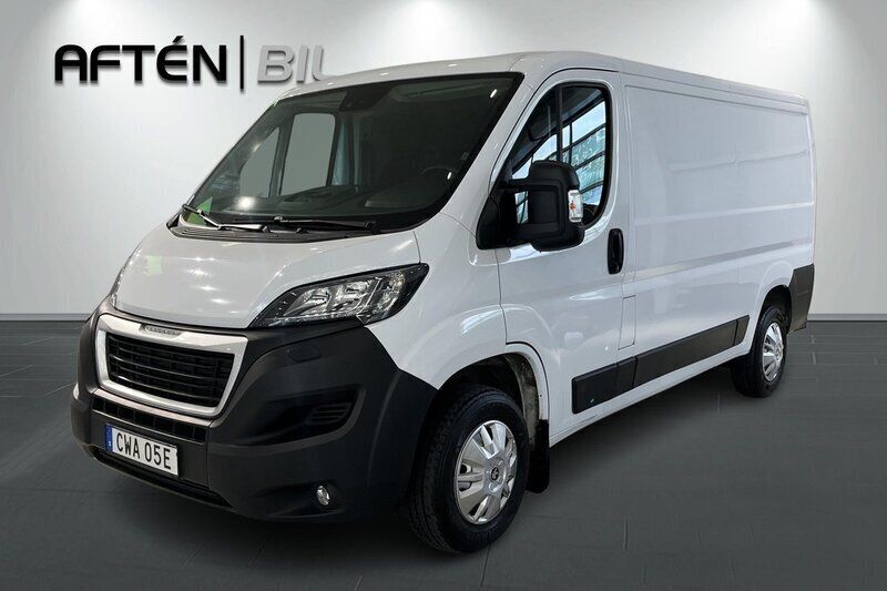 Vit Begagnad 2022 Peugeot Boxer Van | 259 900 kr (Bra pris) - Bild 1/4