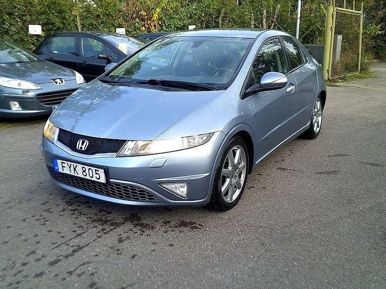 Ljusblå (blå) Begagnad 2007 Honda Civic Sport Halvkombi | 29 500 kr (Bra pris) - Bild 1/2