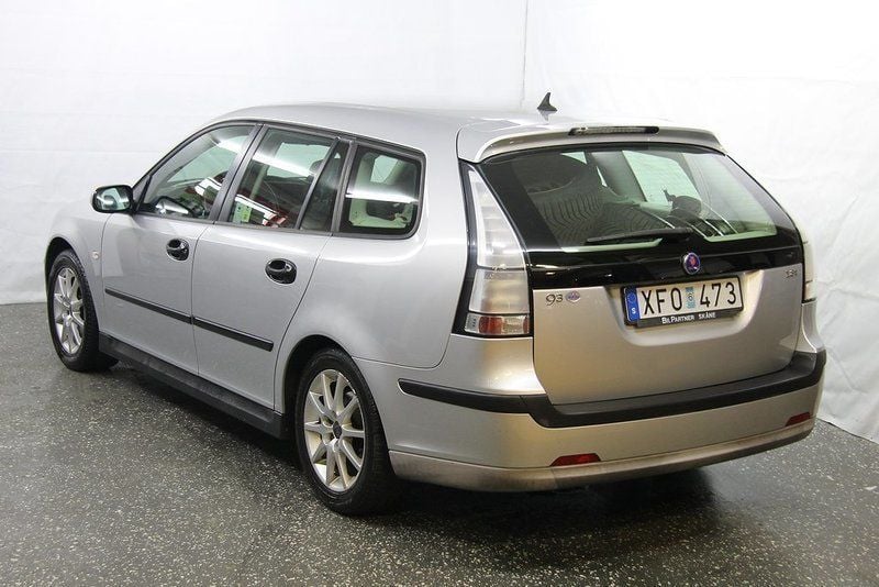 Begagnad Saab 9-3 Linear 150 HK (110 kW) 2005 Ljusgrå Kombi