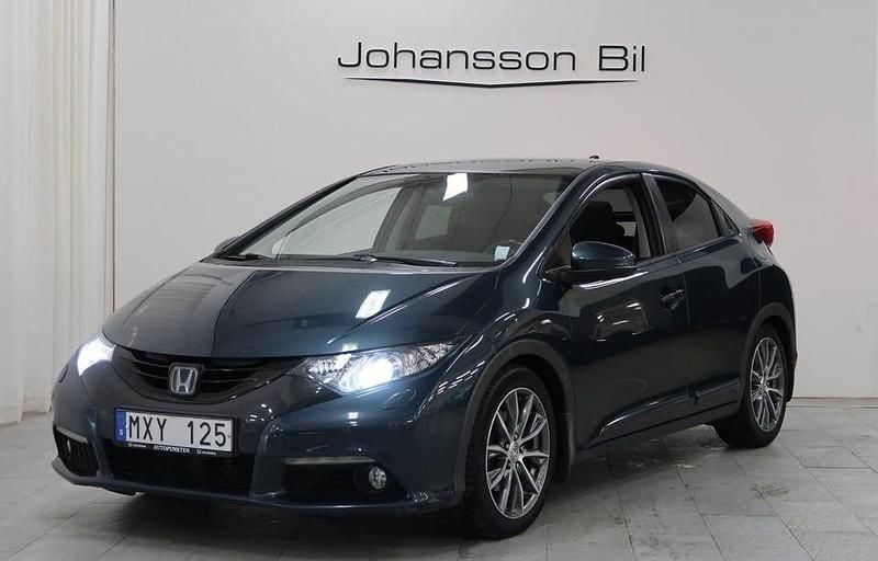 Mörkblå Begagnad 2012 Honda Civic Executive Halvkombi | 129 900 kr (Dyr) - Bild 1/4