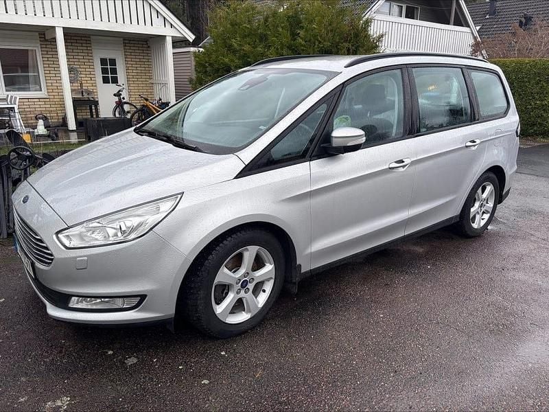 Begagnad 2016 Ford Galaxy Minibuss | 145 000 kr (Bra pris) - Bild 1/4