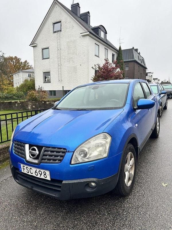 Blå Begagnad 2007 Nissan Qashqai SUV | 24 000 kr (Bra pris) - Bild 1/4