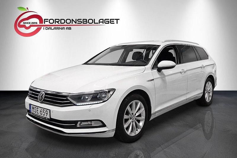 Vit Begagnad 2015 VW Passat GT Kombi | 139 700 kr (Marknadspris) - Bild 1/4