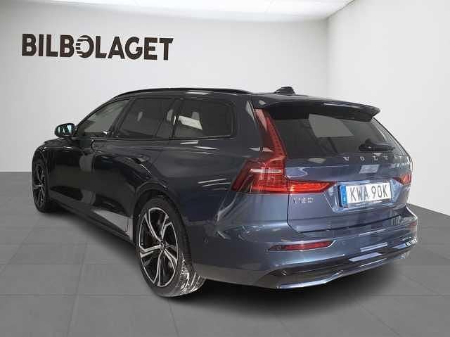 Begagnad Volvo V60 455 HK (334 kW) 2026 Blå Kombi