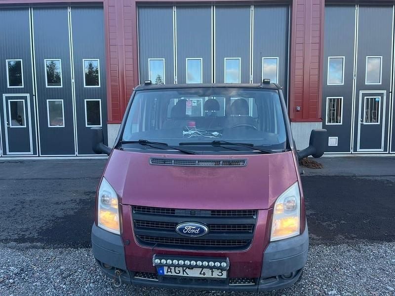 Folierad röd Begagnad 2010 Ford Transit Minibuss | 45 000 kr (Bra pris) - Bild 1/4