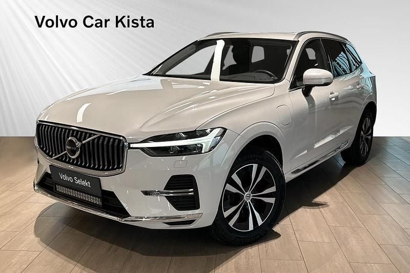 Vit Begagnad 2022 Volvo XC60 Core SUV | 399 900 kr (Superpris) - Bild 1/3