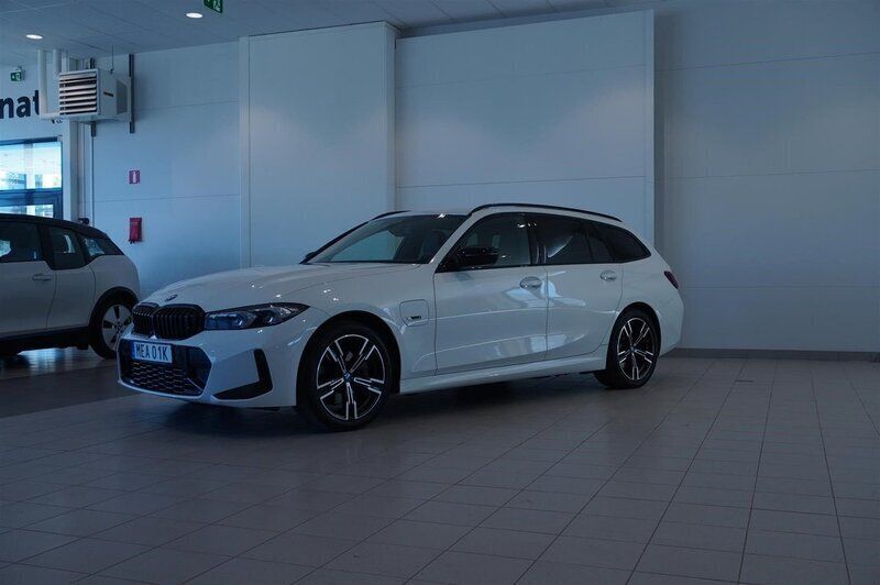 Begagnad BMW 330e M Sport 292 HK (214 kW) 2022 Okänd Kombi