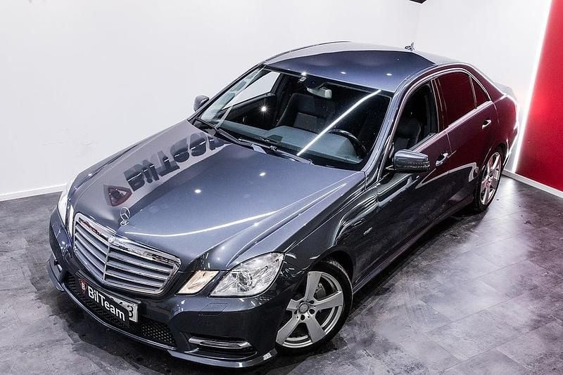 Begagnad Mercedes E220 Classic 170 HK (125 kW) 2012 Grå Sedan