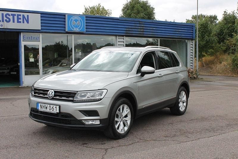 Silver Begagnad 2016 VW Tiguan SUV | 195 800 kr (Lite dyr) - Bild 1/4