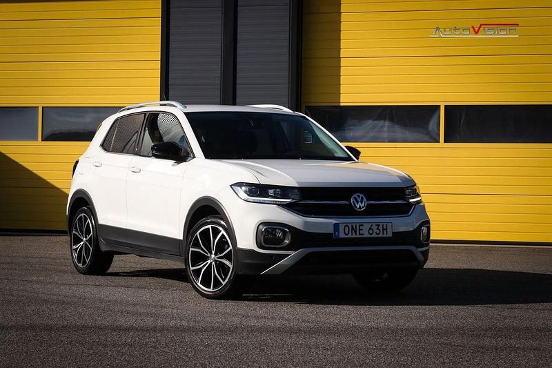 Vit Begagnad 2020 VW T-Cross GT SUV | 209 900 kr (Marknadspris) - Bild 1/4