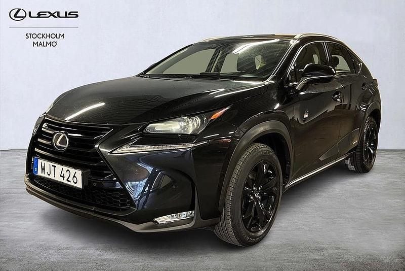 Begagnad Lexus NX300h Sport Line 200 HK (147 kW) 2017 Svart SUV