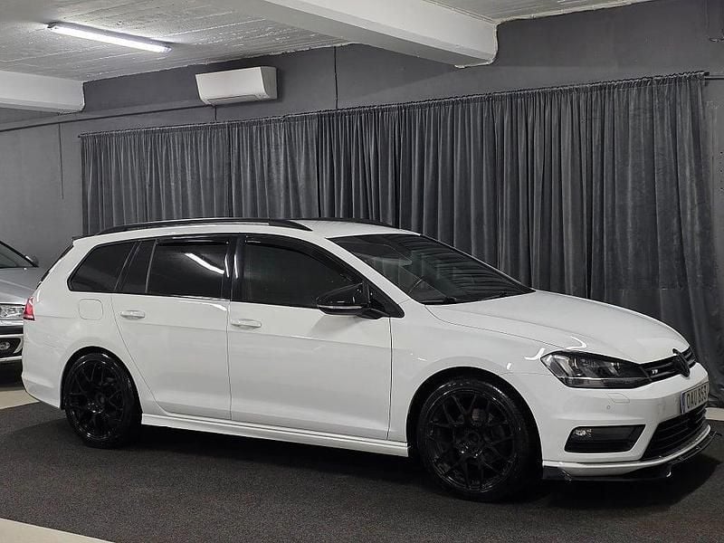 Vit Begagnad 2016 VW Golf VII GT Kombi | 109 900 kr (Bra pris) - Bild 1/4