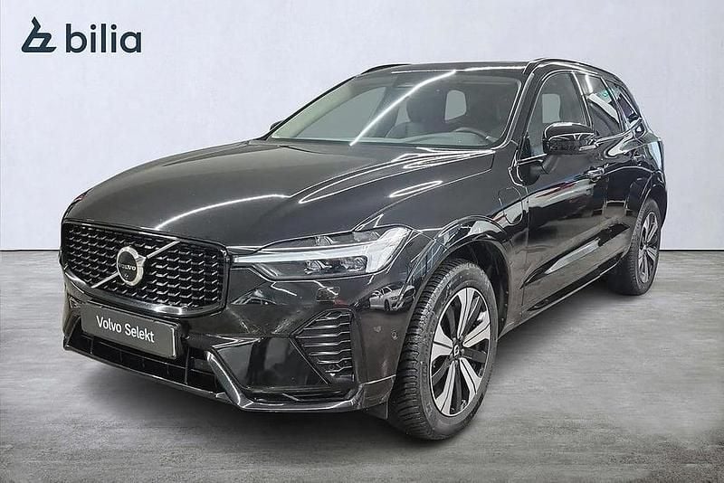 Svart Begagnad 2022 Volvo XC60 Plus SUV | 544 900 kr (Marknadspris) - Bild 1/3