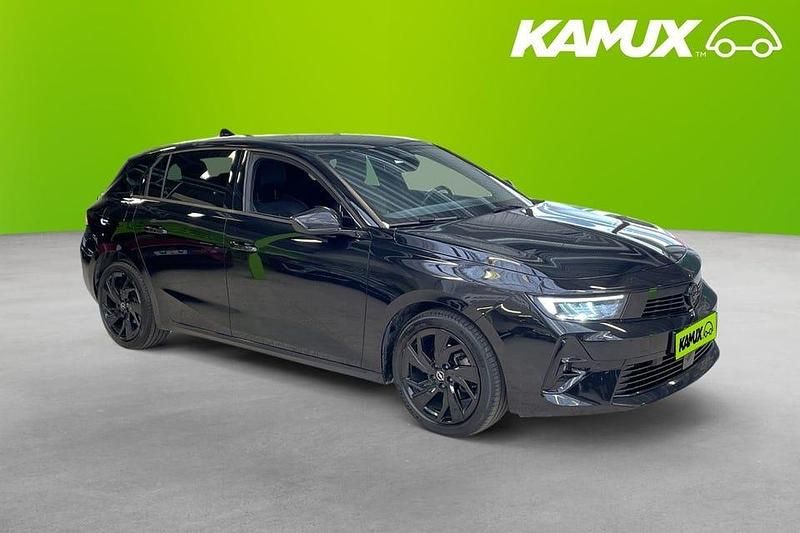 Svart Begagnad 2023 Opel Astra GS Line Halvkombi | 224 700 kr (Marknadspris) - Bild 1/4