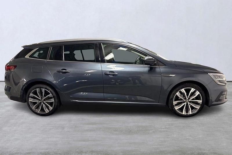 Begagnad Renault Mégane IV Intens 141 HK (103 kW) 2023 Grå Kombi