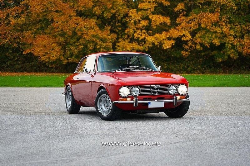 Begagnad 1974 Alfa Romeo 2000 Veloce | 540 000 kr - Bild 1/4