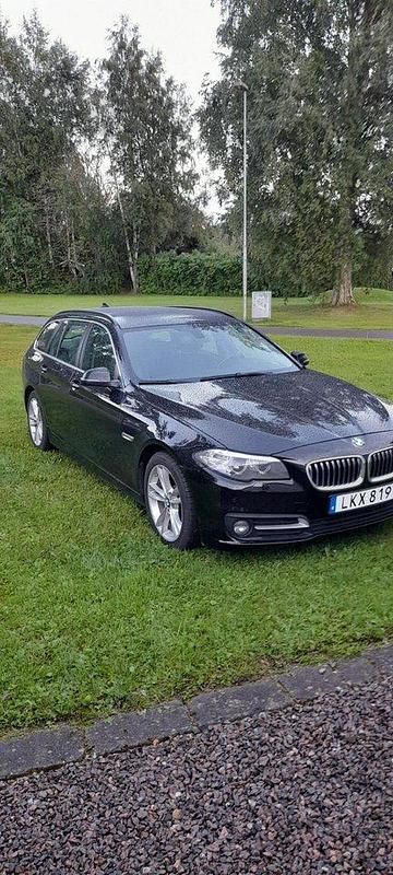 Svart Begagnad 2014 BMW 528 M Sport Kombi | 110 000 kr (Bra pris) - Bild 1/2
