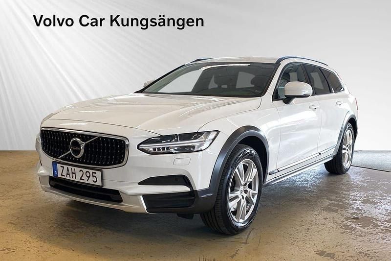 Vit Begagnad 2017 Volvo V90 CC Business Edition Kombi | 284 900 kr (Lite dyr) - Bild 1/4
