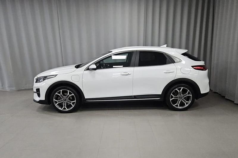 Begagnad Kia XCeed 143 HK (105 kW) 2022 Vit SUV