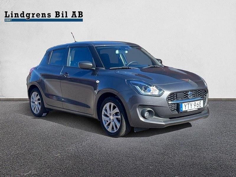 Grå Begagnad 2022 Suzuki Swift Halvkombi | 189 900 kr (Lite dyr) - Bild 1/4