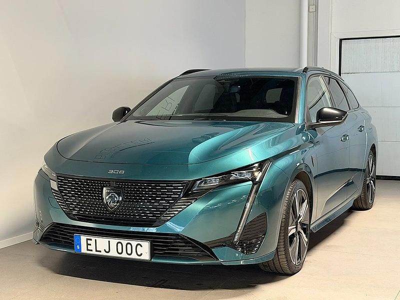 Begagnad Peugeot 308 GT 224 HK (164 kW) 2022 Blå Kombi