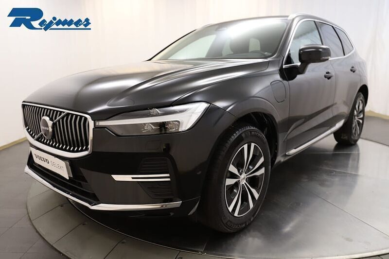 Svart Begagnad 2023 Volvo XC60 Core SUV | 459 900 kr (Bra pris) - Bild 1/4