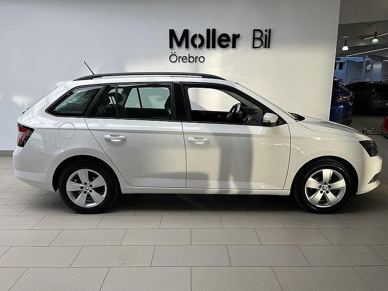Begagnad Skoda Fabia Style 95 HK (69 kW) 2018 Candy white Kombi