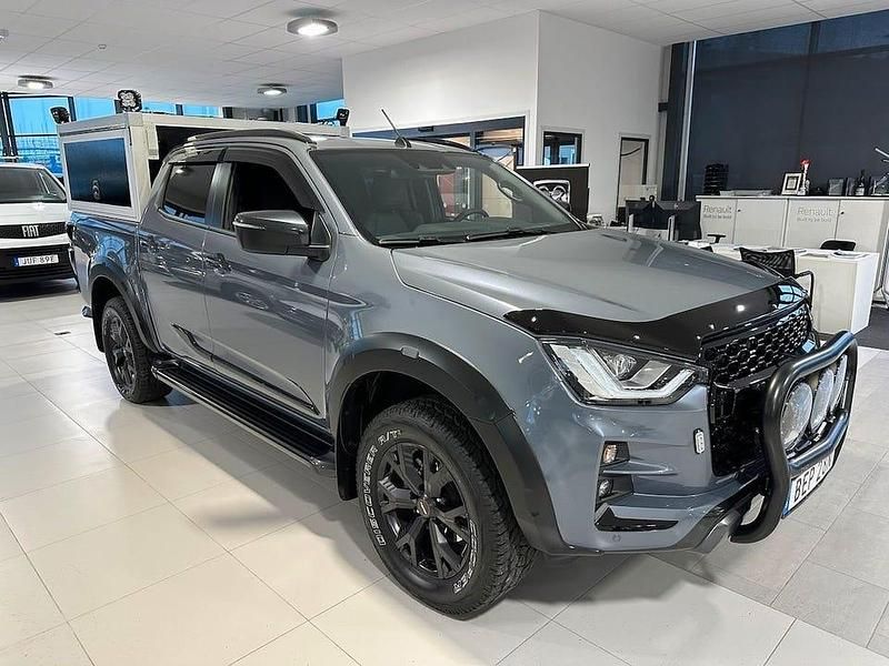 Begagnad Isuzu D-Max 2024 Grå Pickup