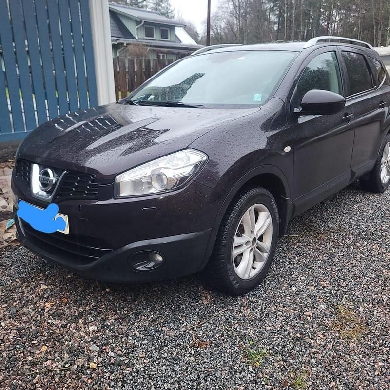 Begagnad 2010 Nissan Qashqai +2 SUV | 55 000 kr (Bra pris) - Bild 1/4