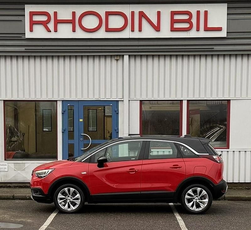 Pull me over red Begagnad 2017 Opel Crossland X Dynamic SUV | 129 900 kr (Marknadspris) - Bild 1/4