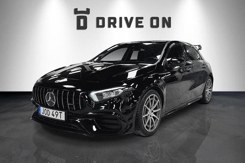 Svart Begagnad 2020 Mercedes A45 AMG AMG Halvkombi | 449 000 kr - Bild 1/4