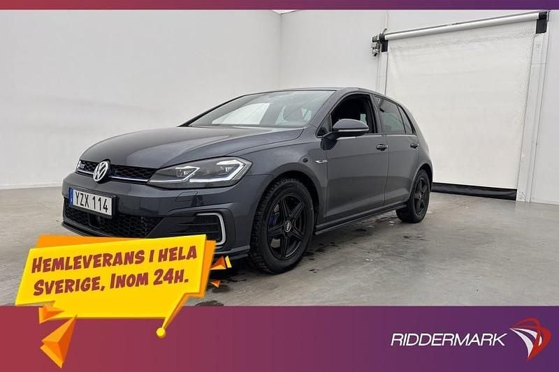 Grå Begagnad 2017 VW Golf VII GTE Halvkombi | 199 800 kr (Lite dyr) - Bild 1/3