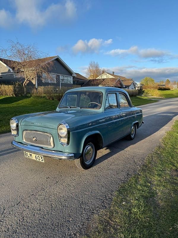 Begagnad 1955 Ford Prefect Sedan | 50 000 kr - Bild 1/4