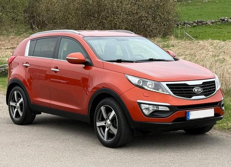 Orange Begagnad 2011 Kia Sportage SUV | 75 000 kr (Lite dyr) - Bild 1/4