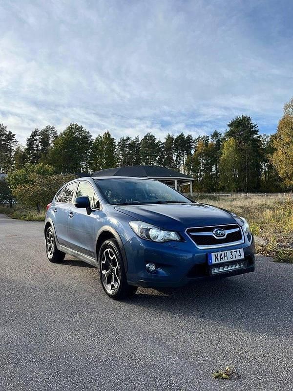 Blå Begagnad 2012 Subaru XV SUV | 54 900 kr (Marknadspris) - Bild 1/4