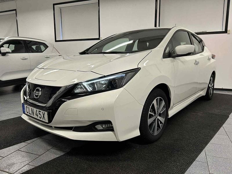 Vit Begagnad 2021 Nissan Leaf S Halvkombi | 164 500 kr (Bra pris) - Bild 1/4