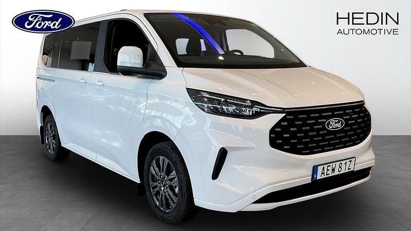 Frozen white Ny 2025 Ford Tourneo Custom Titanium | 536 900 kr (Lite dyr) - Bild 1/4