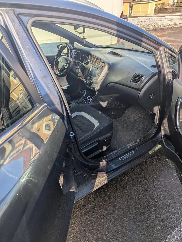 Begagnad Kia Ceed Sportswagon 136 HK (100 kW) 2017 Kombi