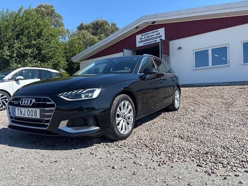 Svart Begagnad 2022 Audi A4 Advanced Kombi | 339 000 kr (Lite dyr) - Bild 1/4