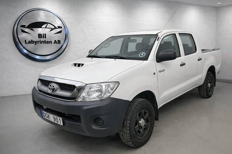 Vit Begagnad 2010 Toyota HiLux Pickup | 109 900 kr (Superpris) - Bild 1/1