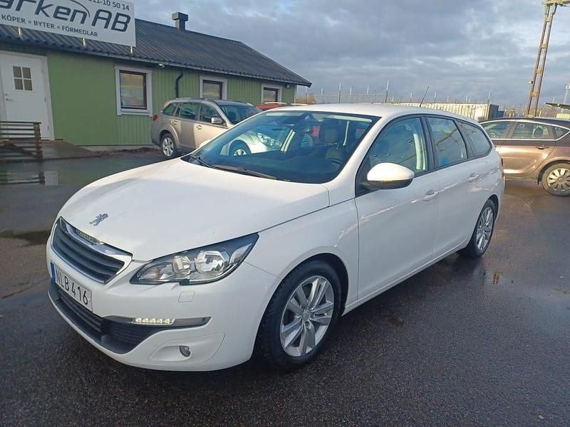 Vit Begagnad 2017 Peugeot 308 SW Active Kombi | 94 900 kr - Bild 1/4