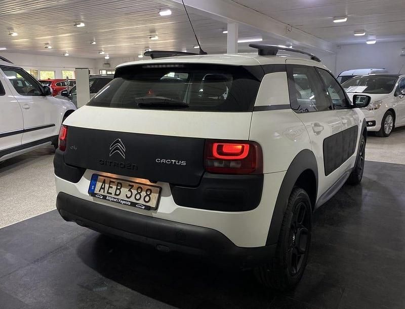 Begagnad Citroën C4 Cactus PureTech 82 HK (60 kW) 2014 Vit Halvkombi