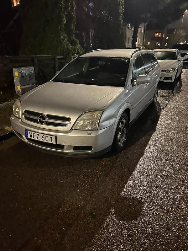 Begagnad 2005 Opel Vectra Kombi | 20 000 kr (Lite dyr) - Bild 1/3