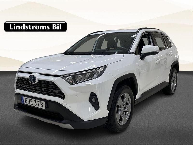 Vit Begagnad 2022 Toyota RAV4 Hybrid Active SUV | 379 900 kr (Marknadspris) - Bild 1/3