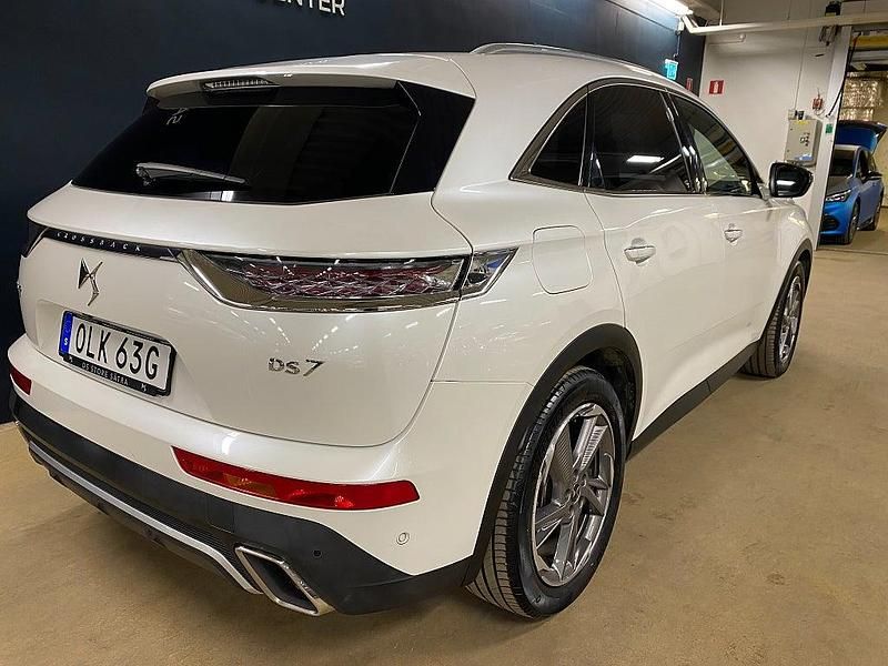Begagnad DS Automobiles DS7 Crossback 301 HK (221 kW) 2021 Vit SUV